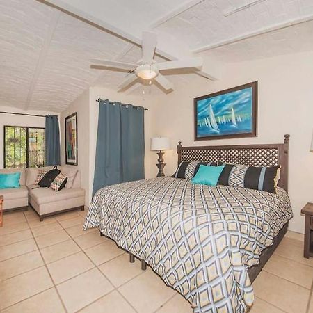 Enjoy Ac In Our Guest Room At Inn Ajijic Extérieur photo