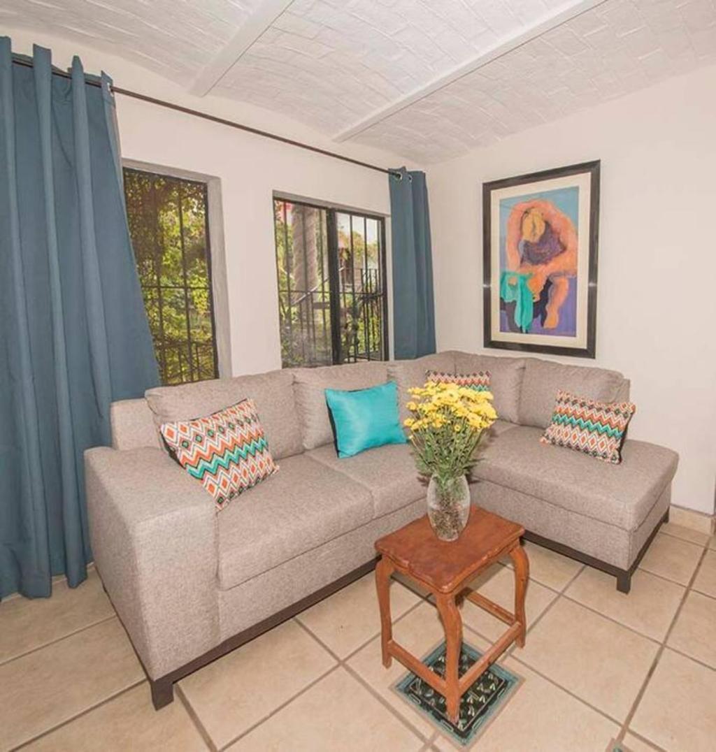 Enjoy Ac In Our Guest Room At Inn Ajijic Extérieur photo
