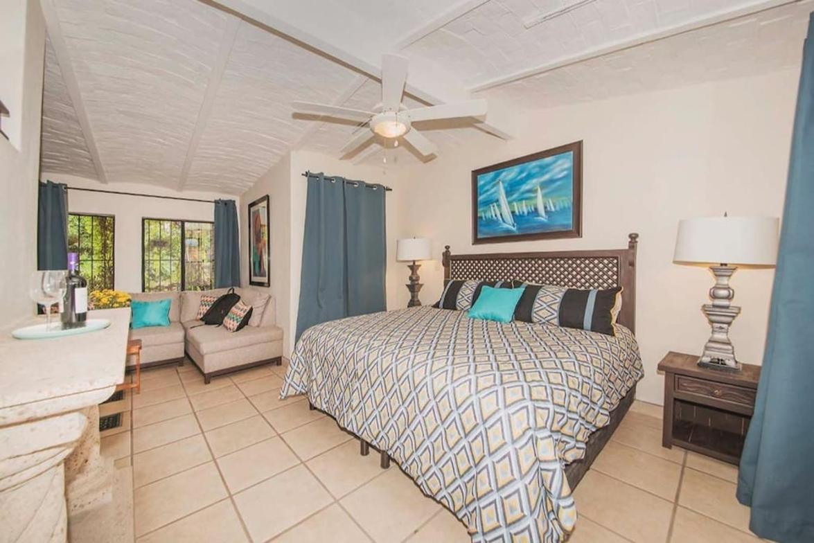 Enjoy Ac In Our Guest Room At Inn Ajijic Extérieur photo